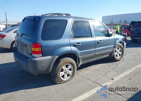 2005 Ford Escape Xlt from USA, damaged, VIN 1FMCU93195KA79329